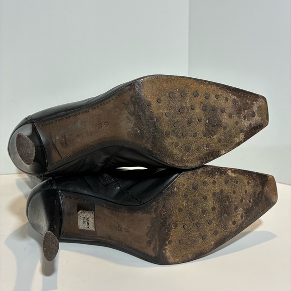 Donald J. Pliner Black Leather Heeled Boots Stitch Details Zip-Up Size 8 - Picture 6 of 7